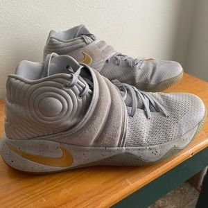 Nike Kyrie 2 “Battle Grey”